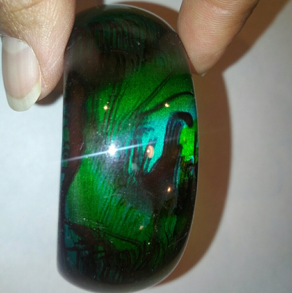Beautiful Bangle - Picture 2 of 4